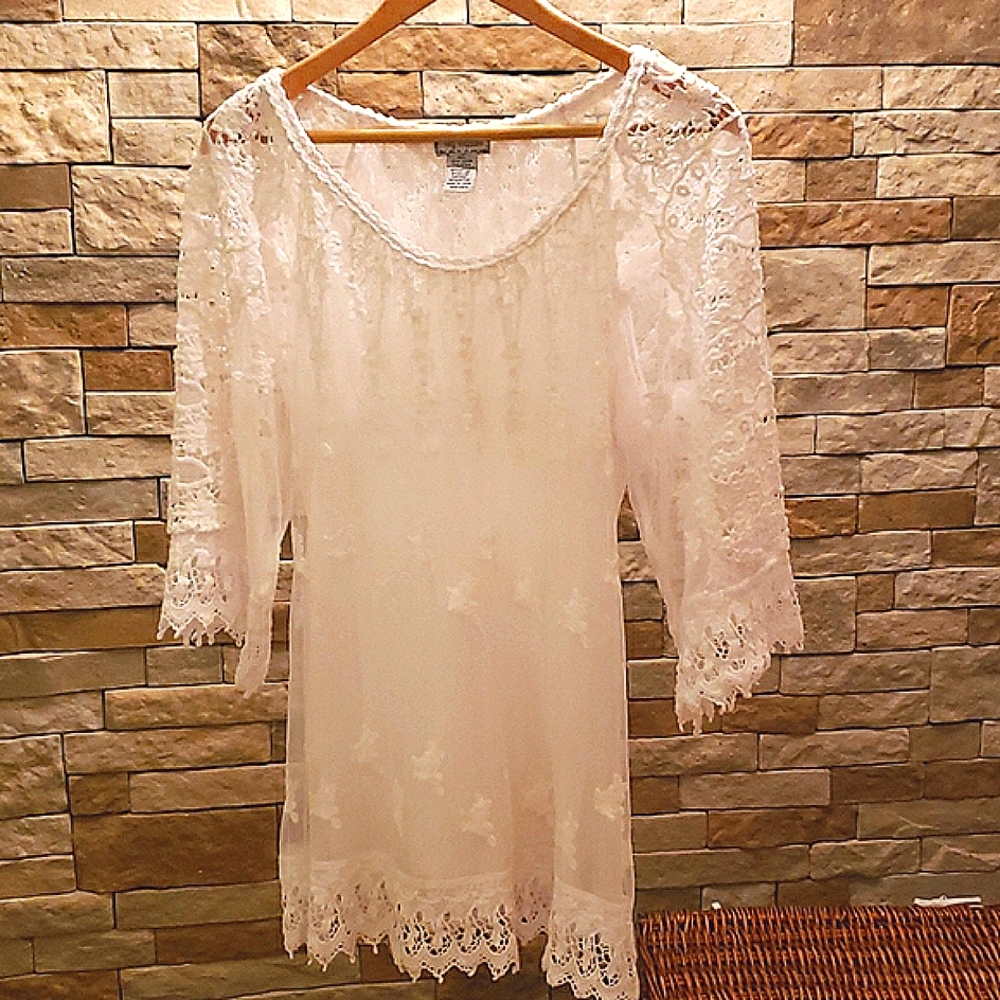 White lace top. "LILLY MASON"